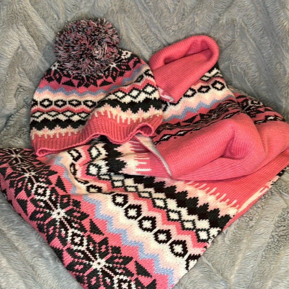 NY&C Infinity Scarf and Beanie Set